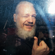 Illustration for article titled Witness Says Assange Was Offered a Pardon to Help Trump, U.S. Lawyers Don’t Argue